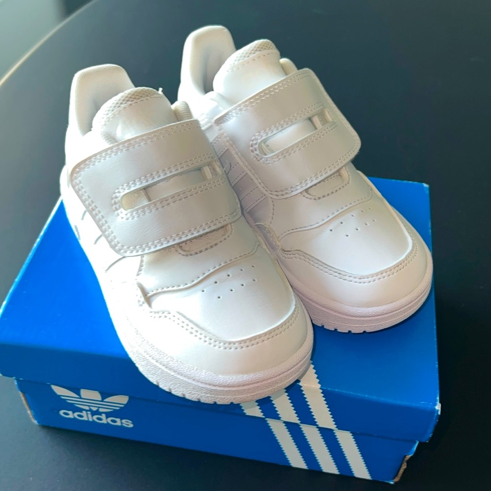 Adidas ✨White Velcro Sneakers Minimalist Design